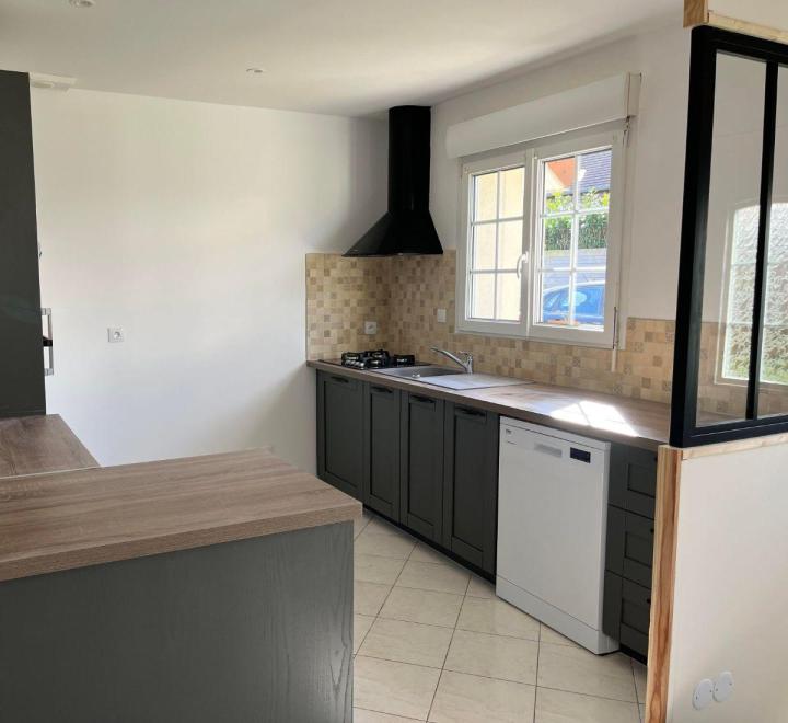 Nous créons des cuisines clés en main, de la conception à la finition.